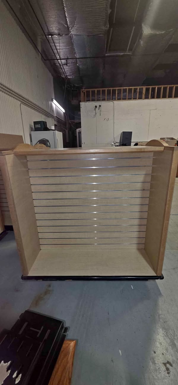 Slatwall Gondola Shelving Display with Aluminum Inserts – Maple Retail Store Fixture | Treasure Depot Wichita