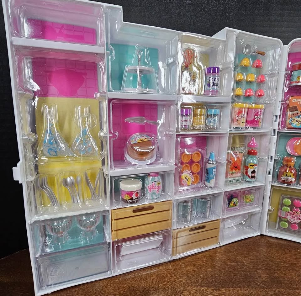 Marketplace - 🍔🍕 MINI FOOD MAGIC SET 🎉🔥 MGA’s Miniverse All You Can Eat Kit – 101+ Pieces! | Facebook