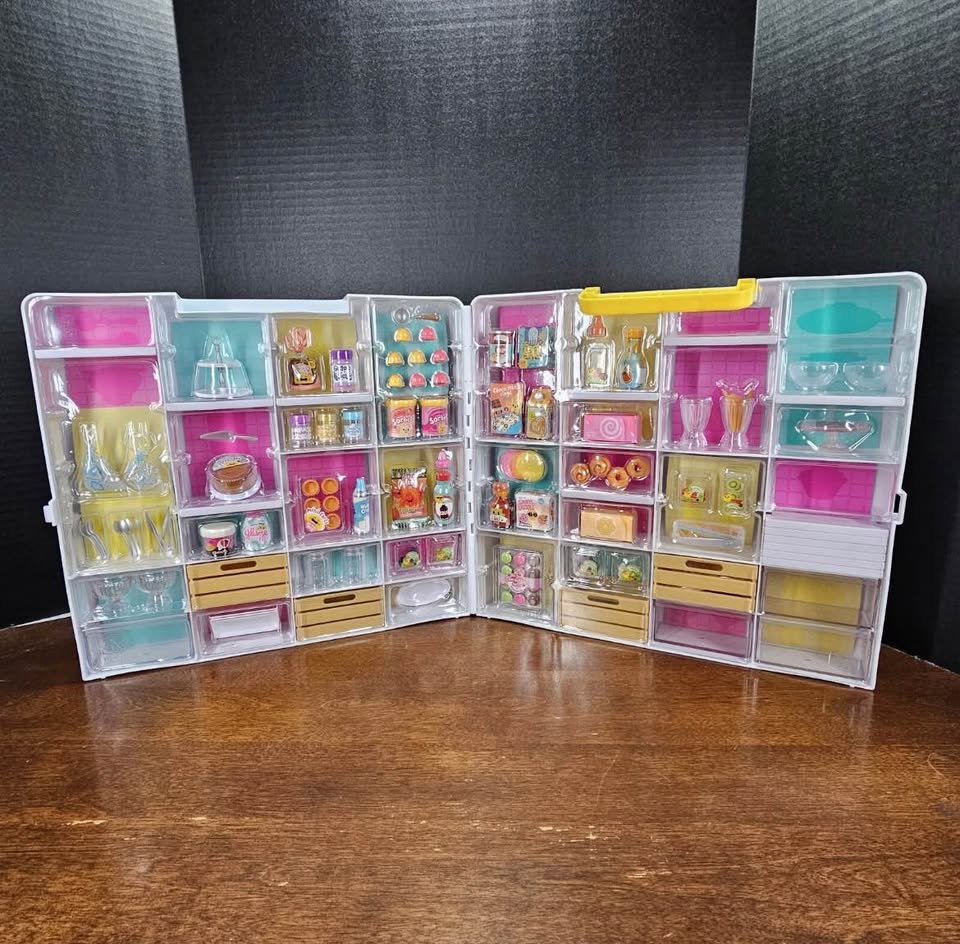 Marketplace - 🍔🍕 MINI FOOD MAGIC SET 🎉🔥 MGA’s Miniverse All You Can Eat Kit – 101+ Pieces! | Facebook